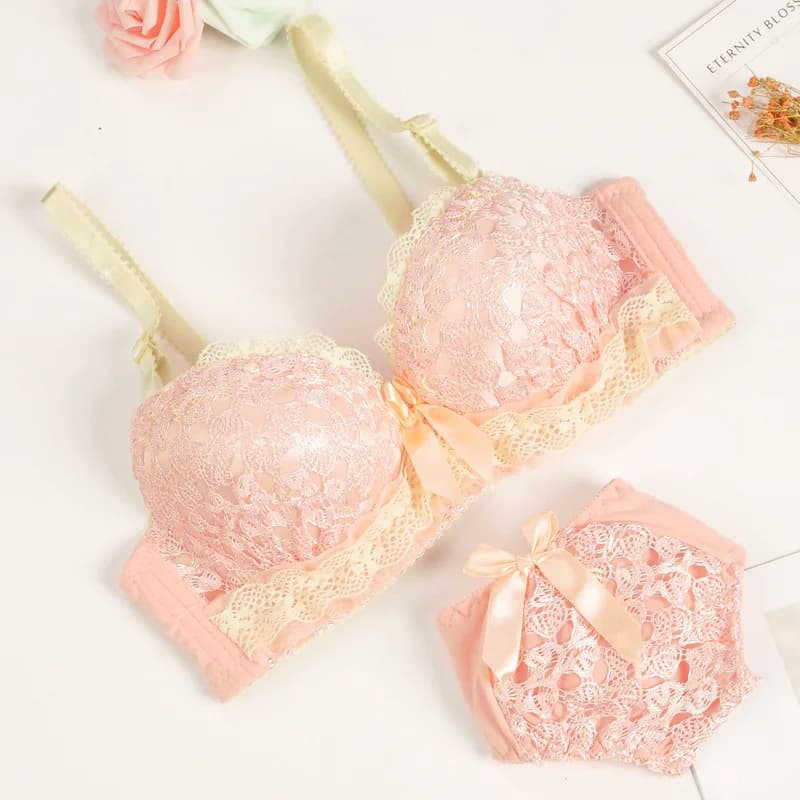 Lace Push-Up Bra and Panty Set