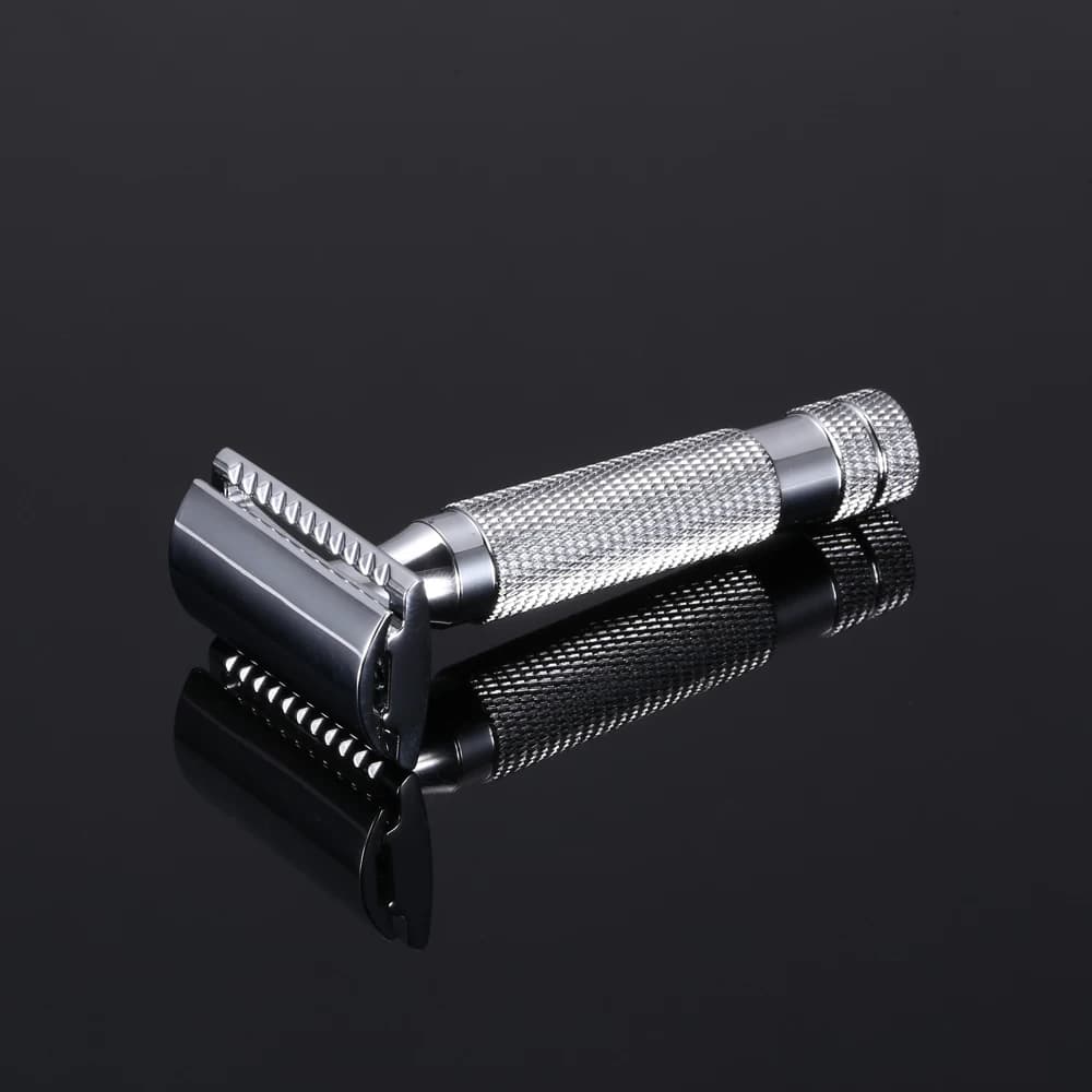 Classic Safety Razor with 5 Blades