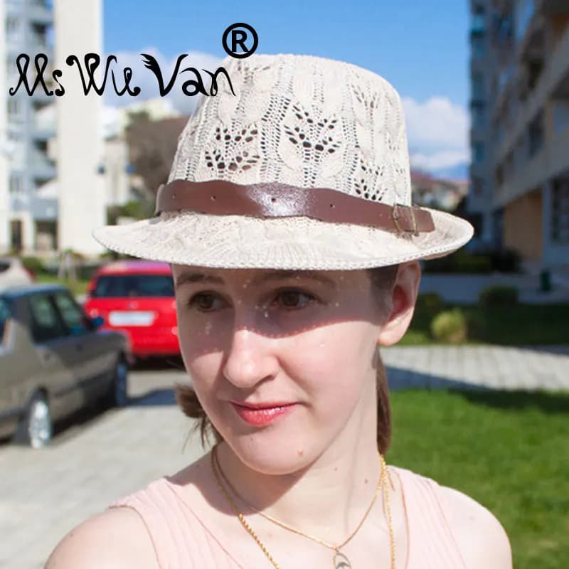 Women's Knitted Fedora Hat with Leather Buckle