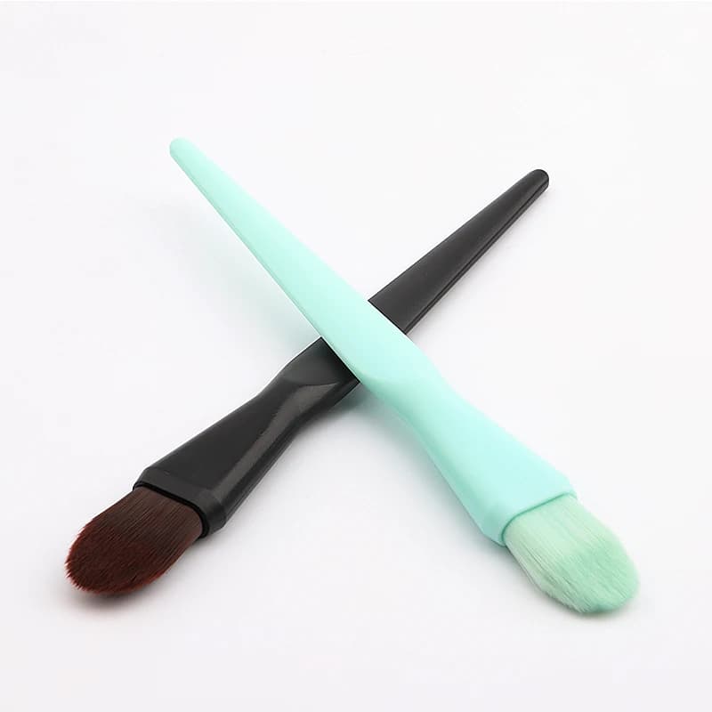 Professional Foundation and Mask Brush