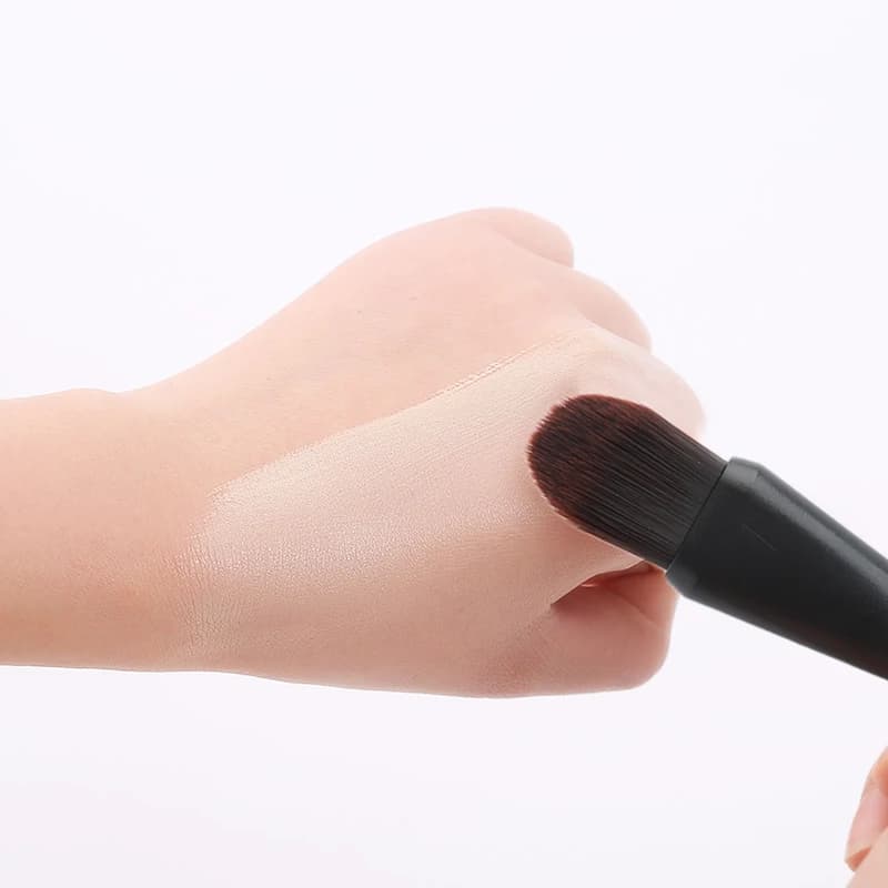 Professional Foundation and Mask Brush