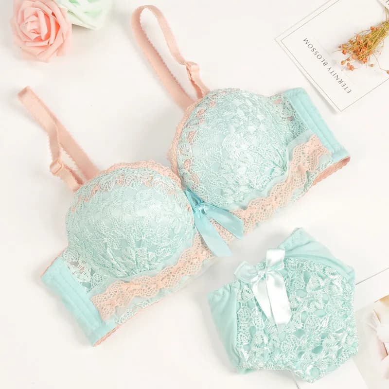 Lace Push-Up Bra and Panty Set
