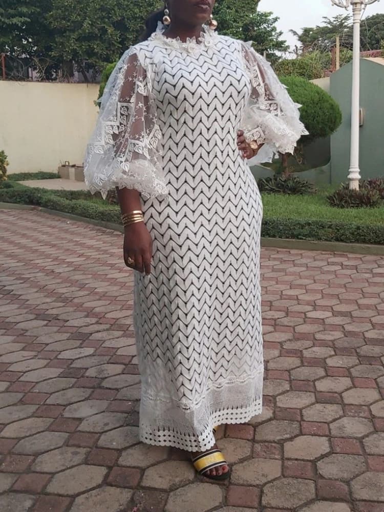 Elegant Lace Maxi Dress with Puff Sleeves