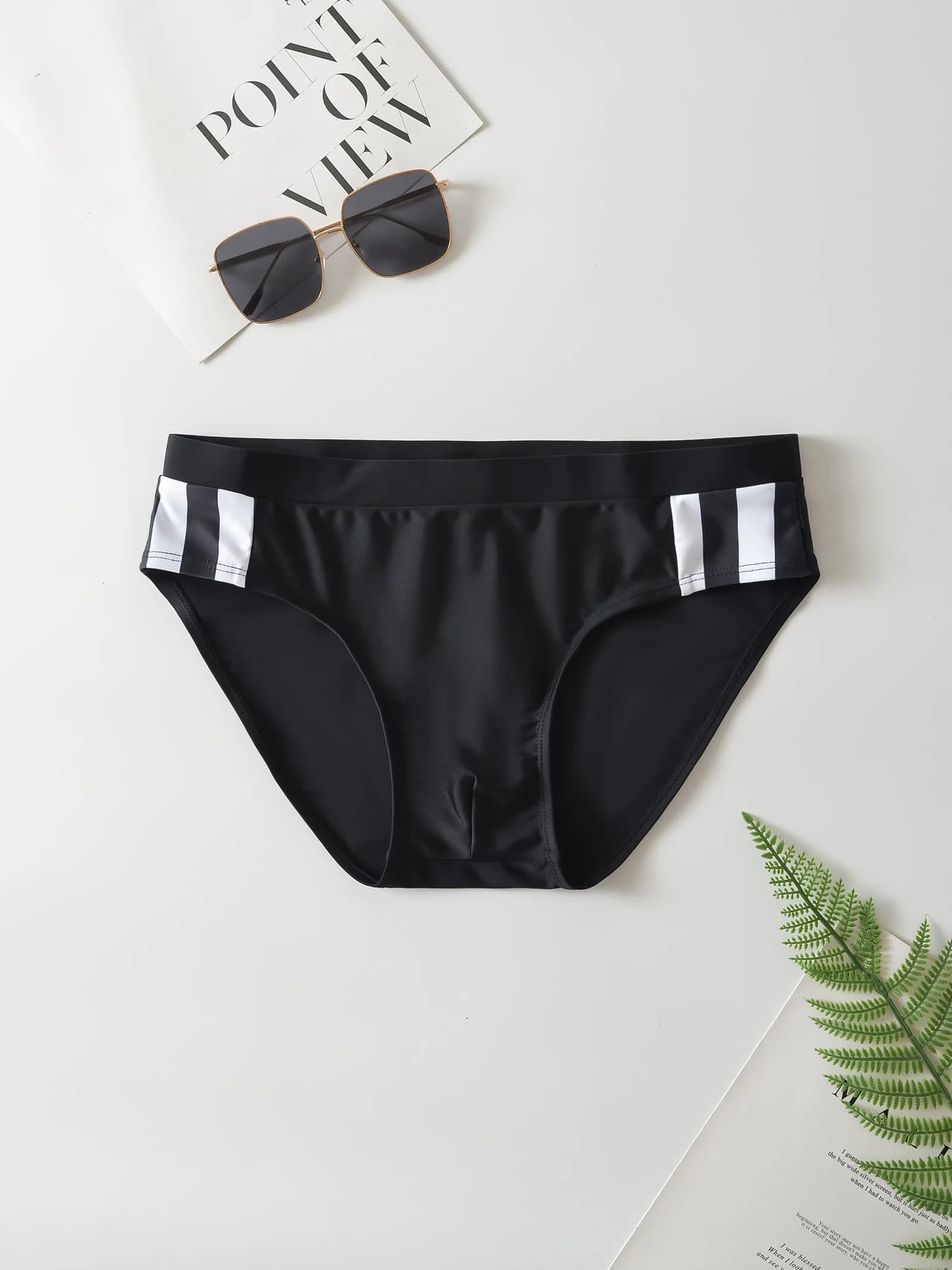 Men's Triangular Quick-Dry Swim Trunks