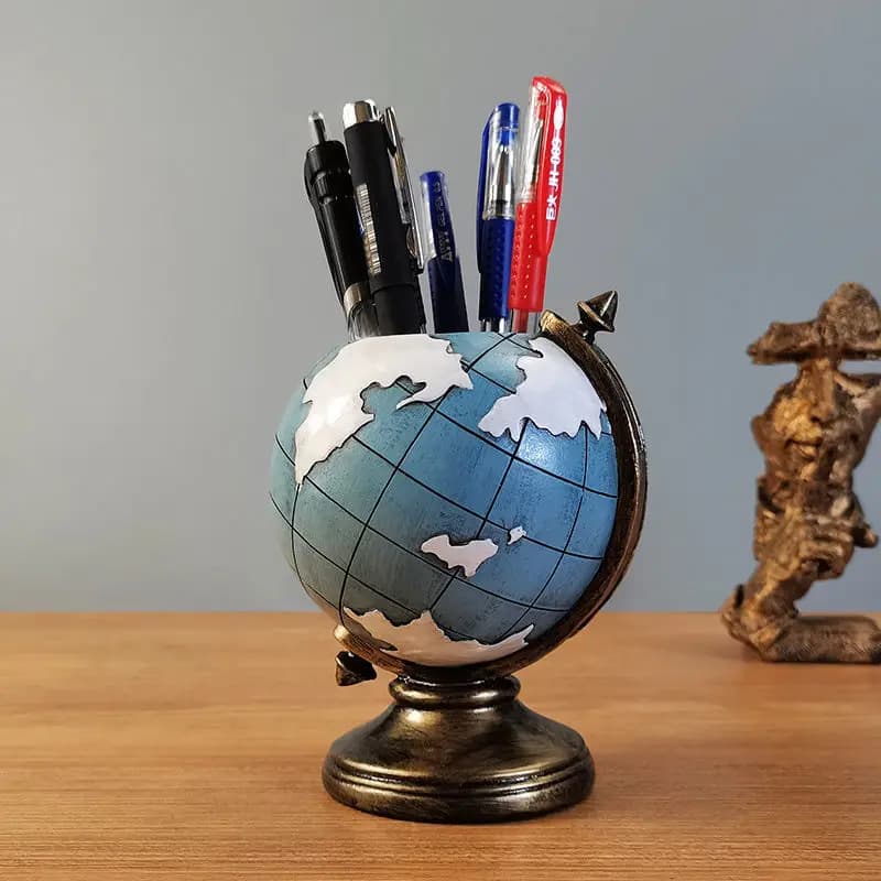 Literary Retro Desktop Pen Holder
