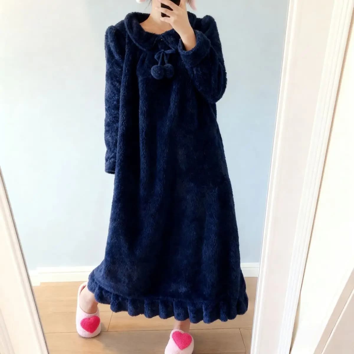 Women's Thick Flannel Long Sleeve Nightgown