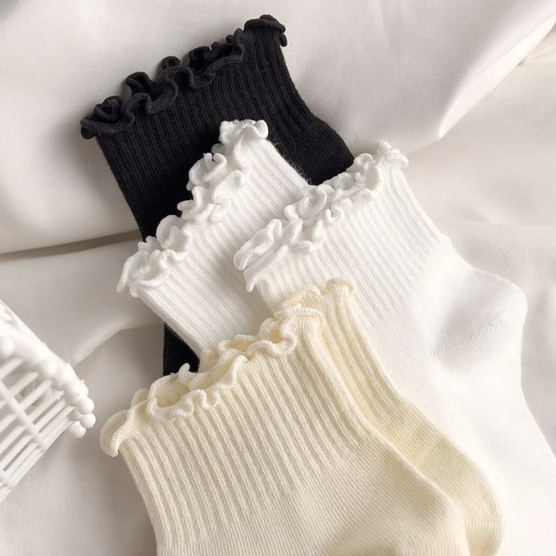 Cotton Ankle Socks Women Ruffles Black White