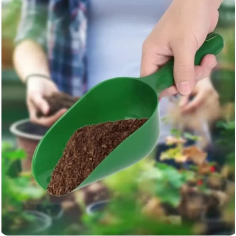 Garden Soil Scoop with Handle