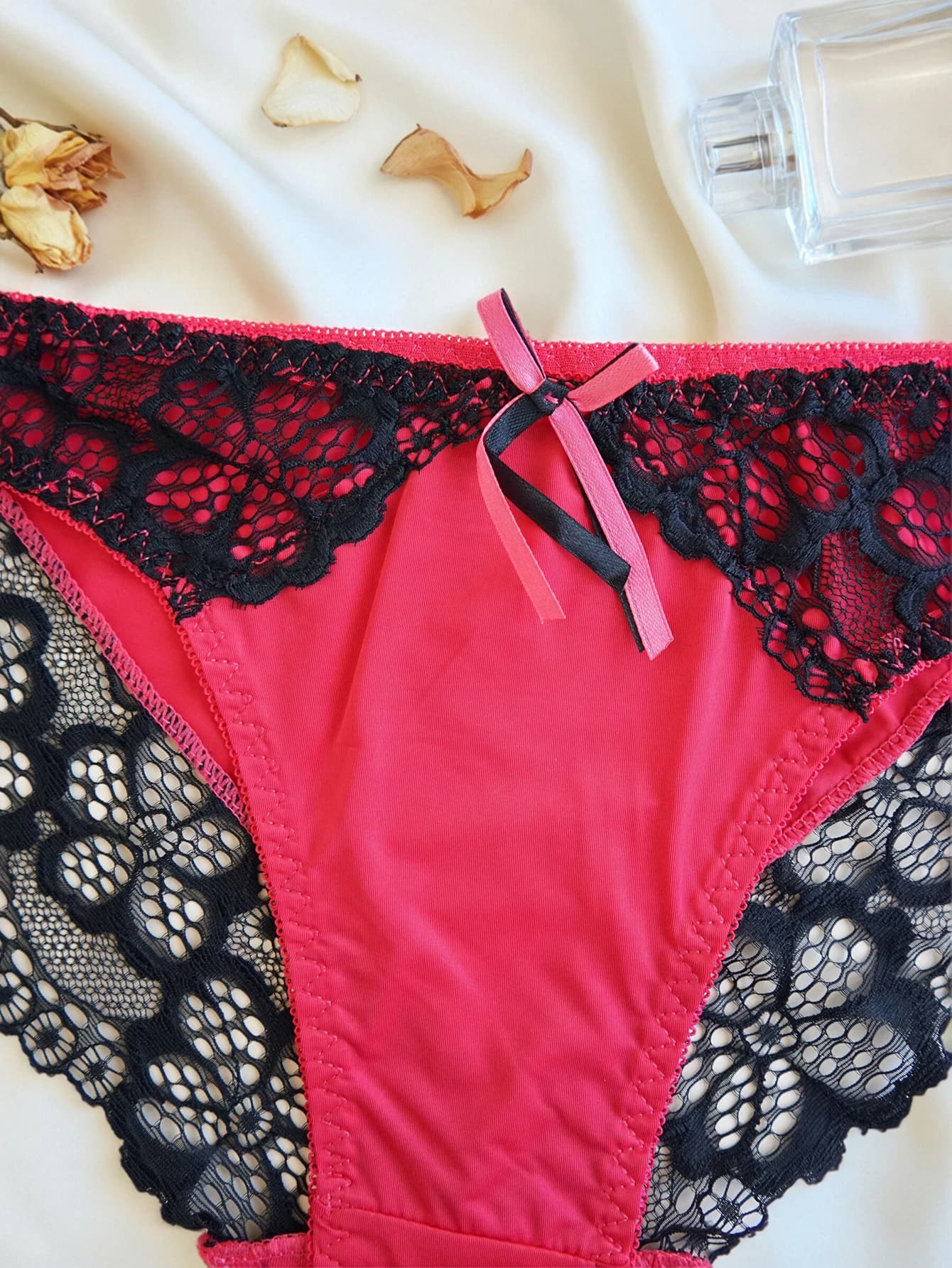 Plus Size Lace Seamless Briefs