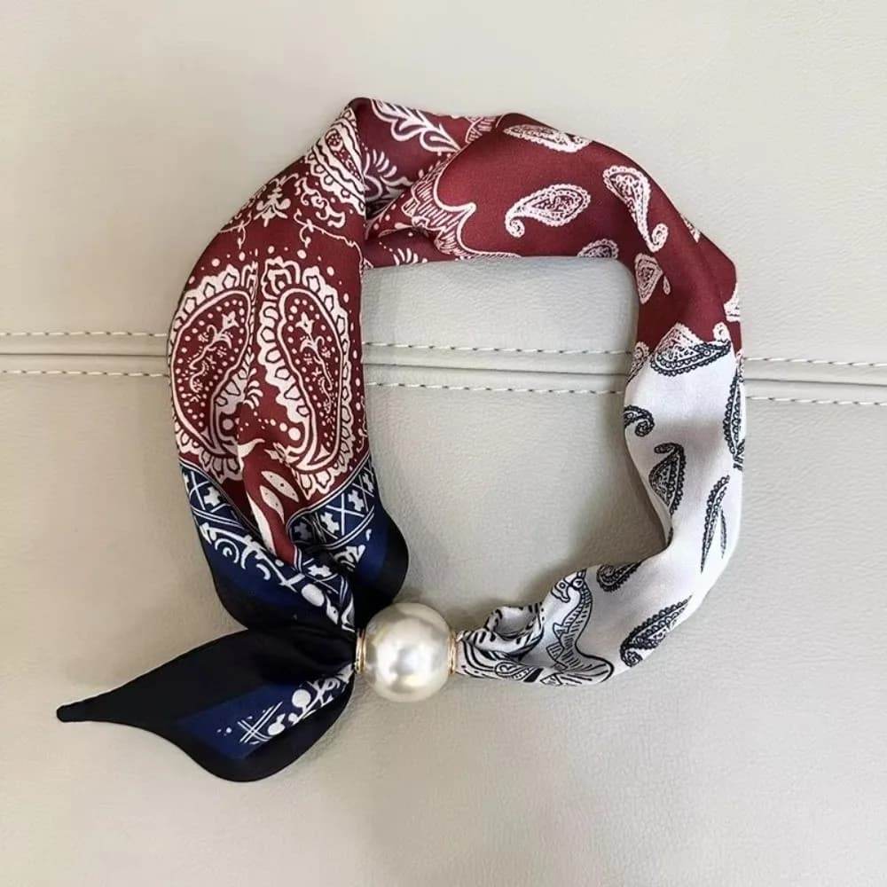 Magnetic Pearl Print Lightweight Scarf