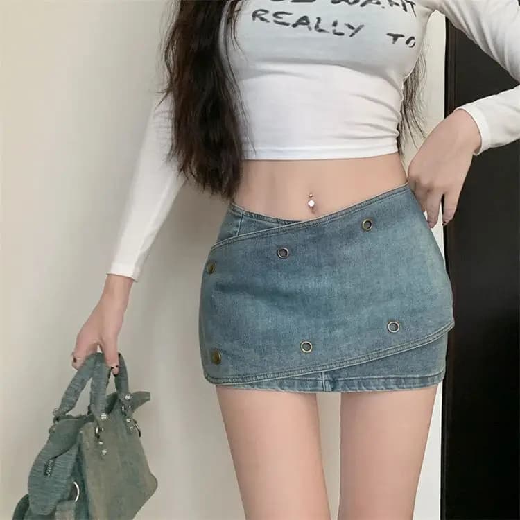 Low-Rise Irregular A-Line Short Skirt