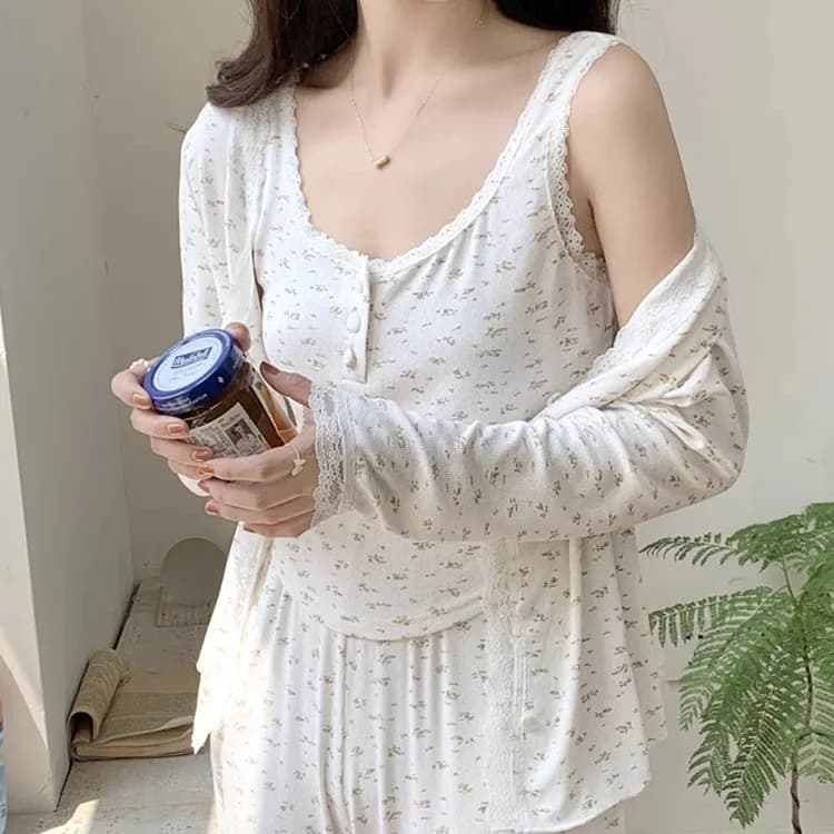 Women's Floral Lace Three-Piece Pajama Set