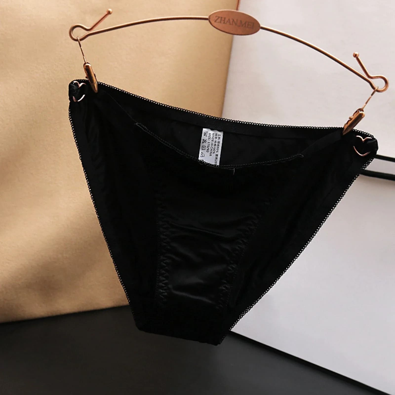 Low-Rise Seamless Satin Underwear With Embroidery