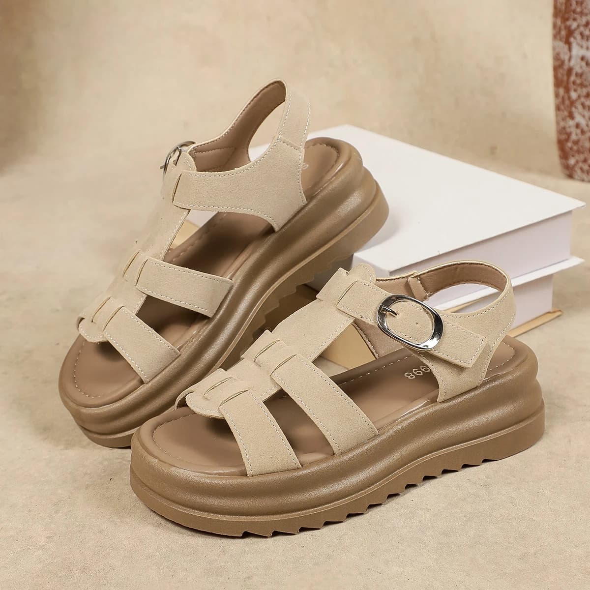 Beige / 37
