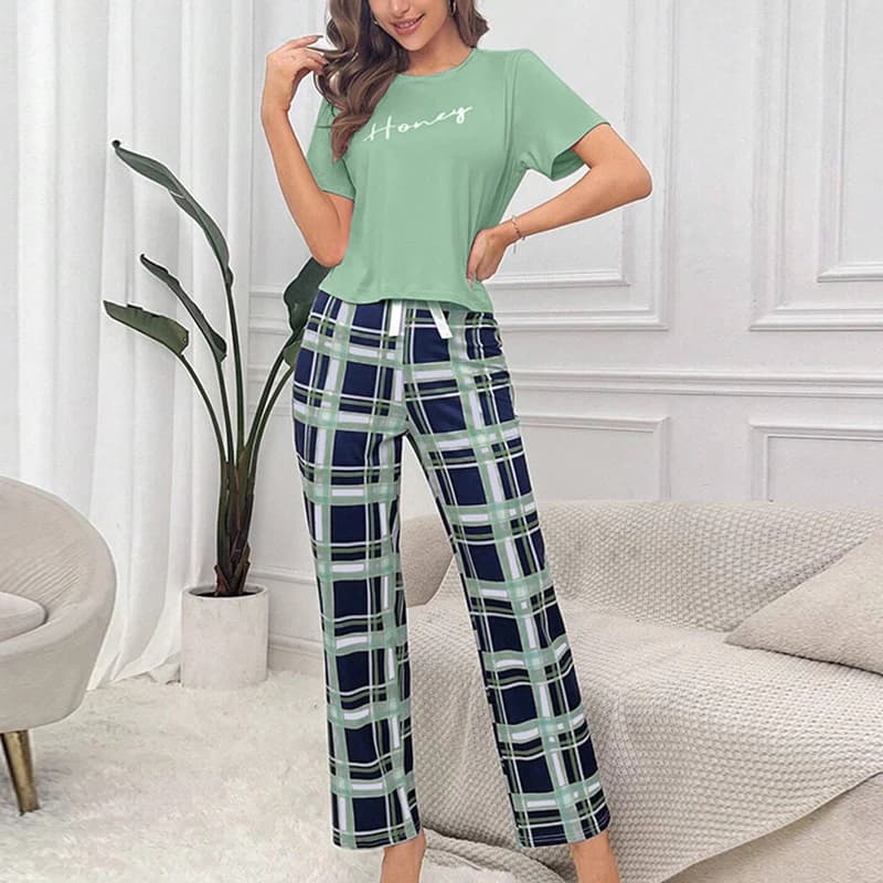 Women's Plaid Pajama Set