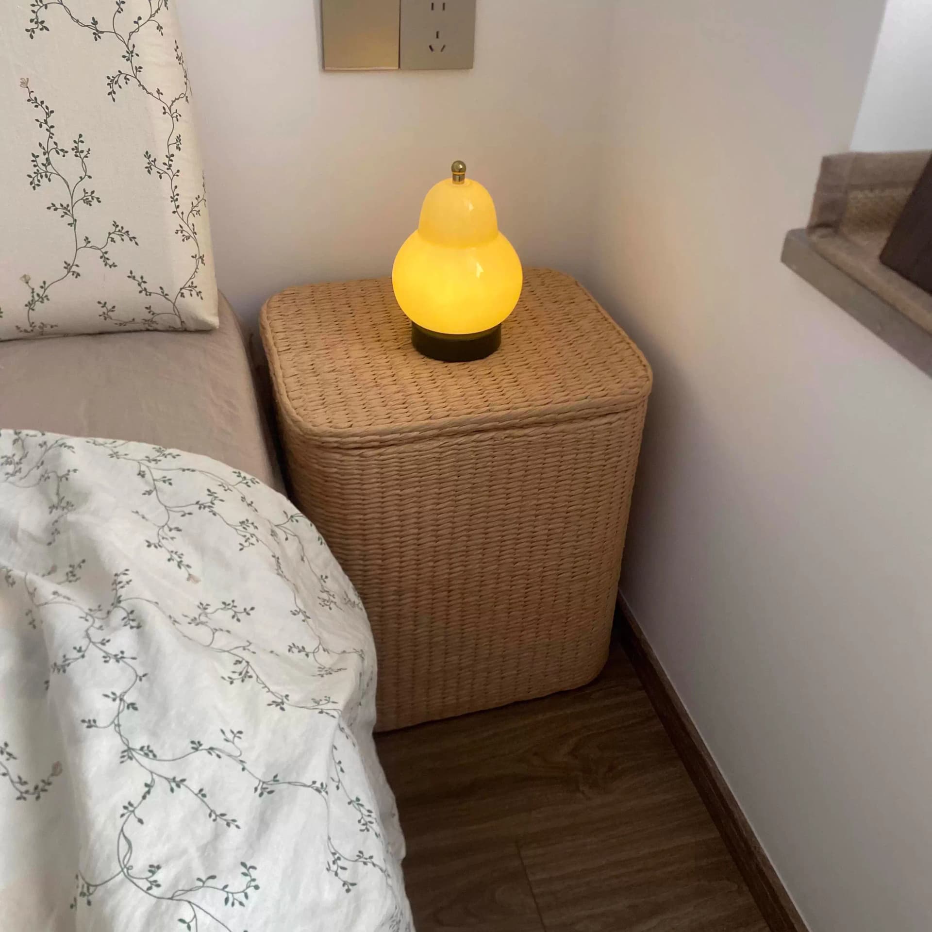Simple Rattan Bedside Cabinet Storage Basket