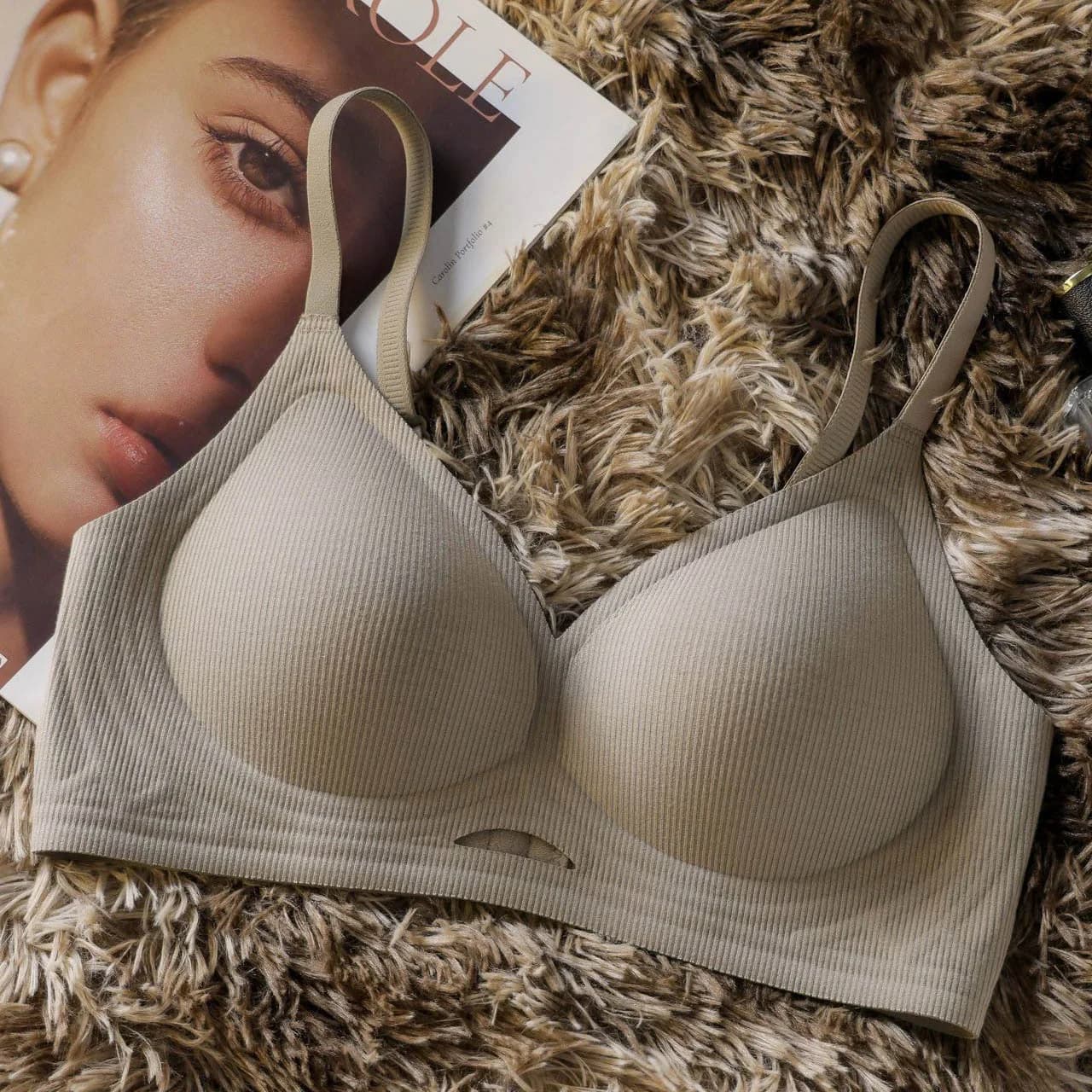 Seamless Wire-Free Push-Up Bra