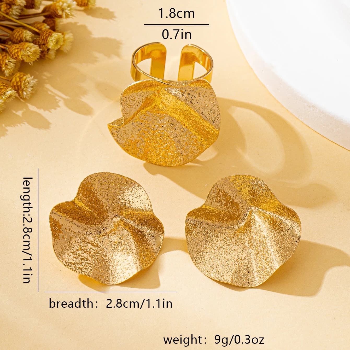 A Set of Women's Jewelry: Irregular Geometric Shapes, Fashionable and Simple Earrings and Ring Set, Suitable for Daily Wear and Vacation Wear