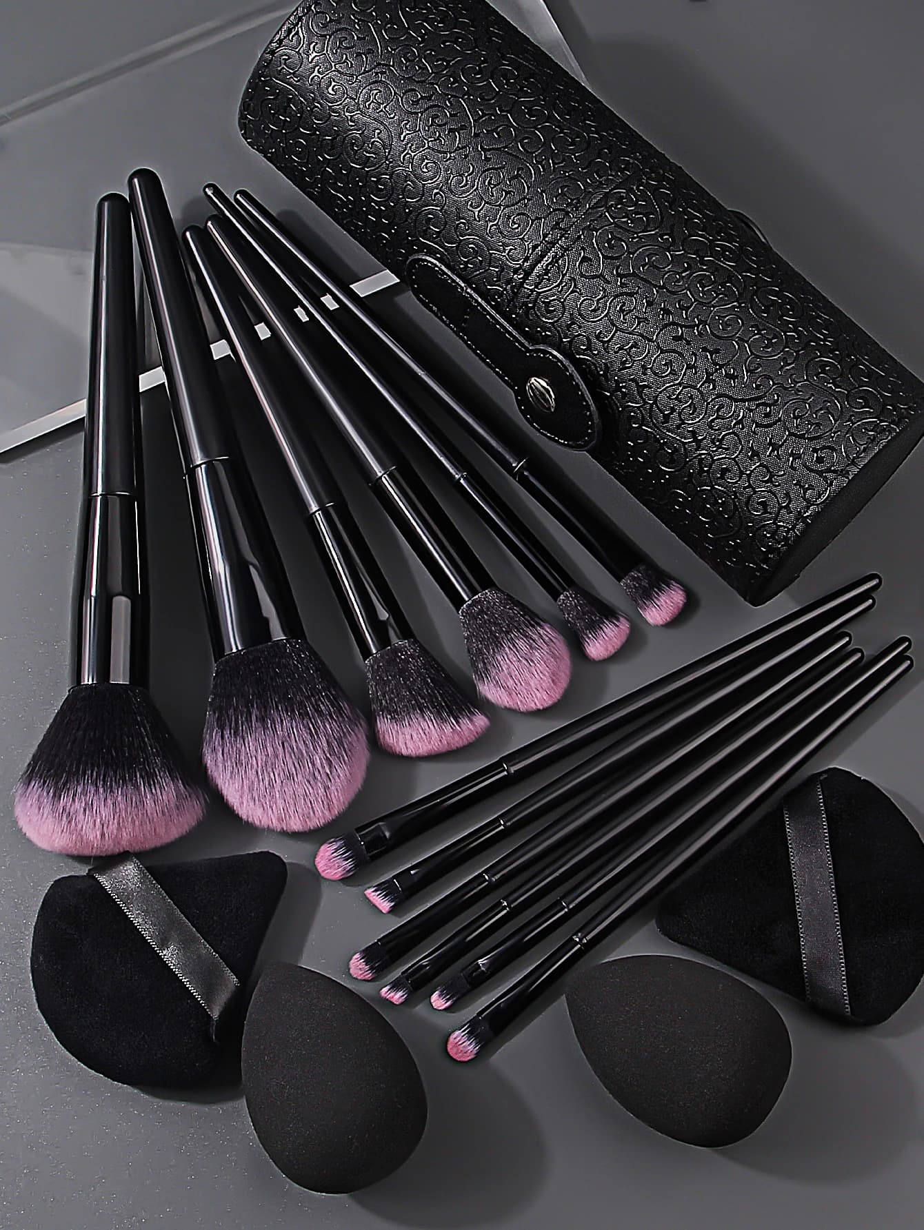 Makeup Brush Set with Storage Bucket