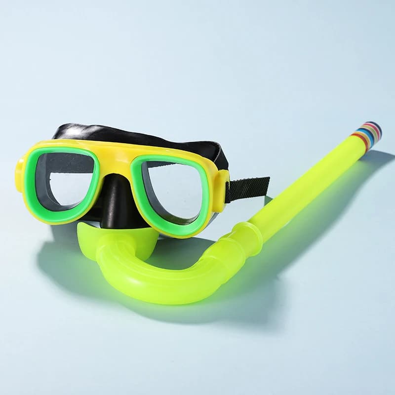 Kids Snorkeling Set with HD Diving Goggles