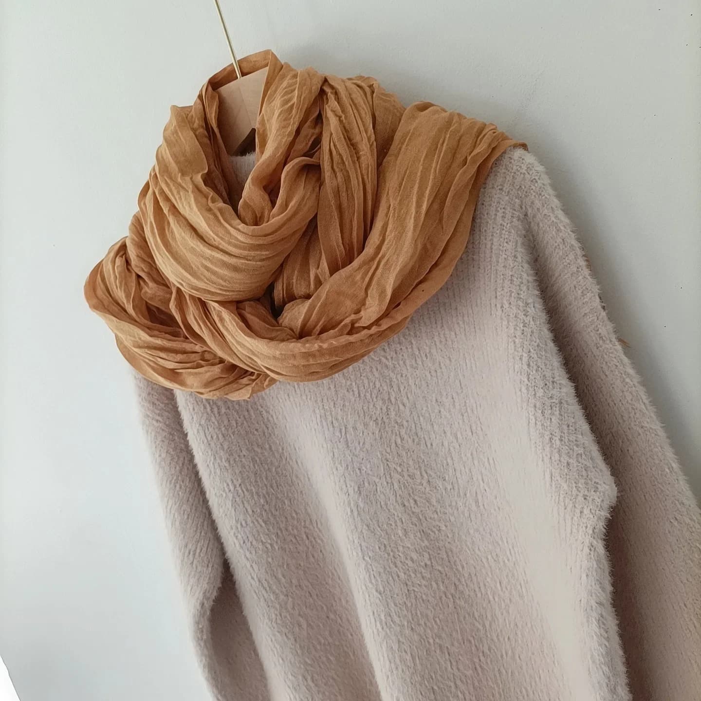 Scarf Women's Literary Texture Folds Long and Thin Rough Edge Simple and Versatile Korean Version Spring Autumn and Winter Shawl