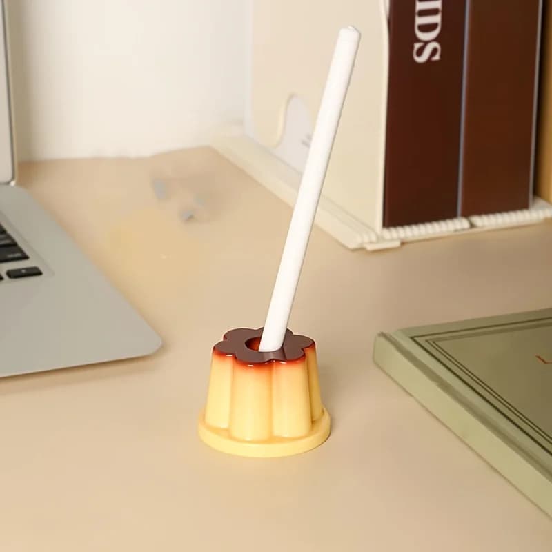 Pudding-Shaped Desk Pen Holder