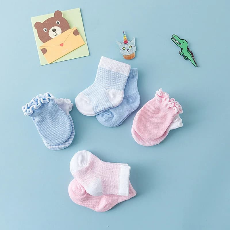Newborn Cotton Socks and Gloves Set