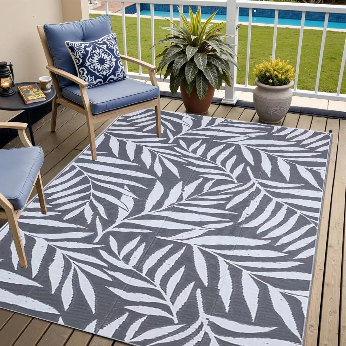 Double-Sided Reversible Waterproof Outdoor Rug