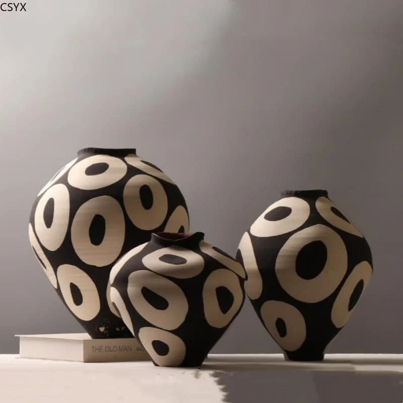 Ceramic Vase With Geometric Circles Design