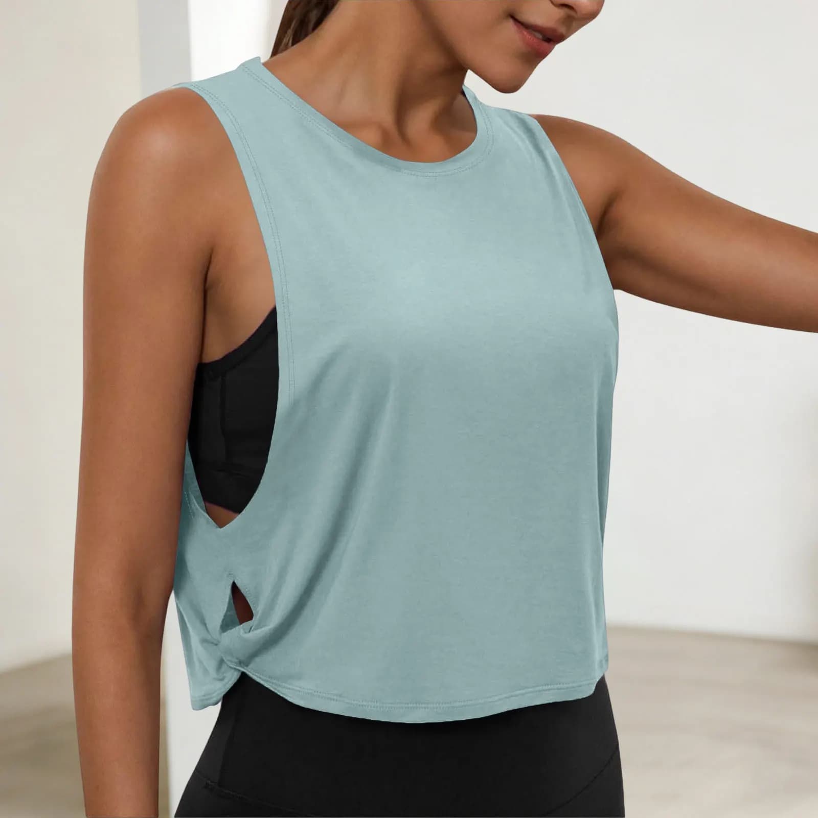 Women's Lightweight Sleeveless Tank Top
