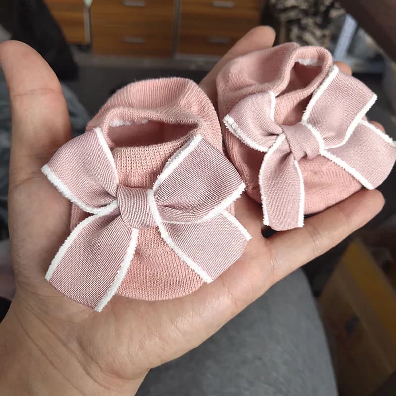 Cute Bowknot Baby Socks with Rubber Soles