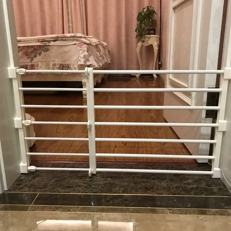 Retractable Pet Safety Gate Playpen