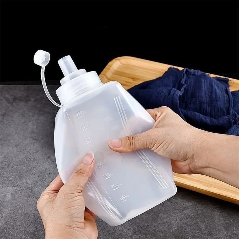 Kitchen Gadget Cake Decorating Tool Baking Supplies Dustproof Dispenser Bottle Condiment Bottles Squeeze Bottle Seasoning
