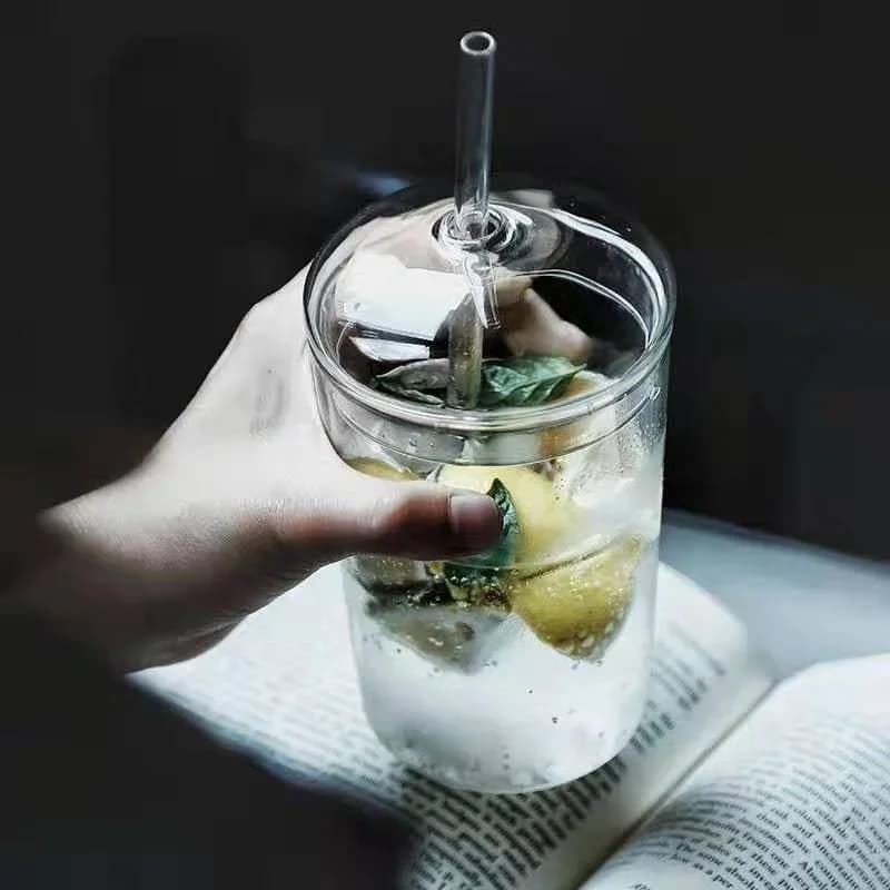 Can-Shaped Glass Drinking Cup with Dome Lid