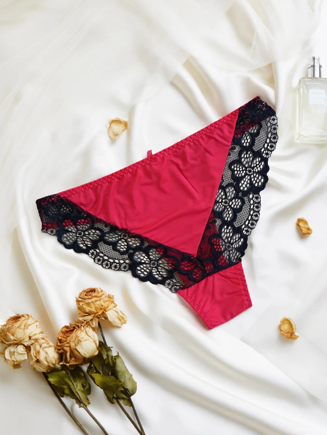 Plus Size Lace Seamless Briefs