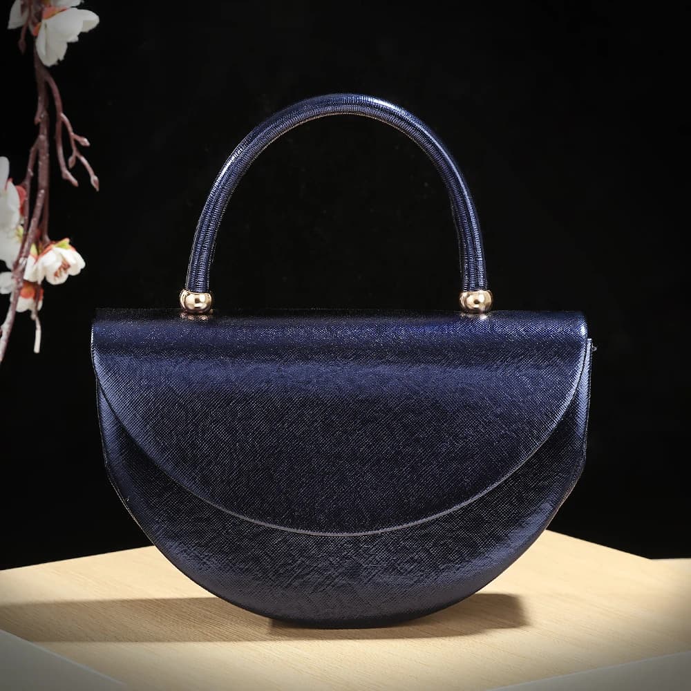 Valentine's Day Gift,Small Simple Design Square Evening Bag, Diamond Studs Clutch Bag, Suitable for Parties and Weddings