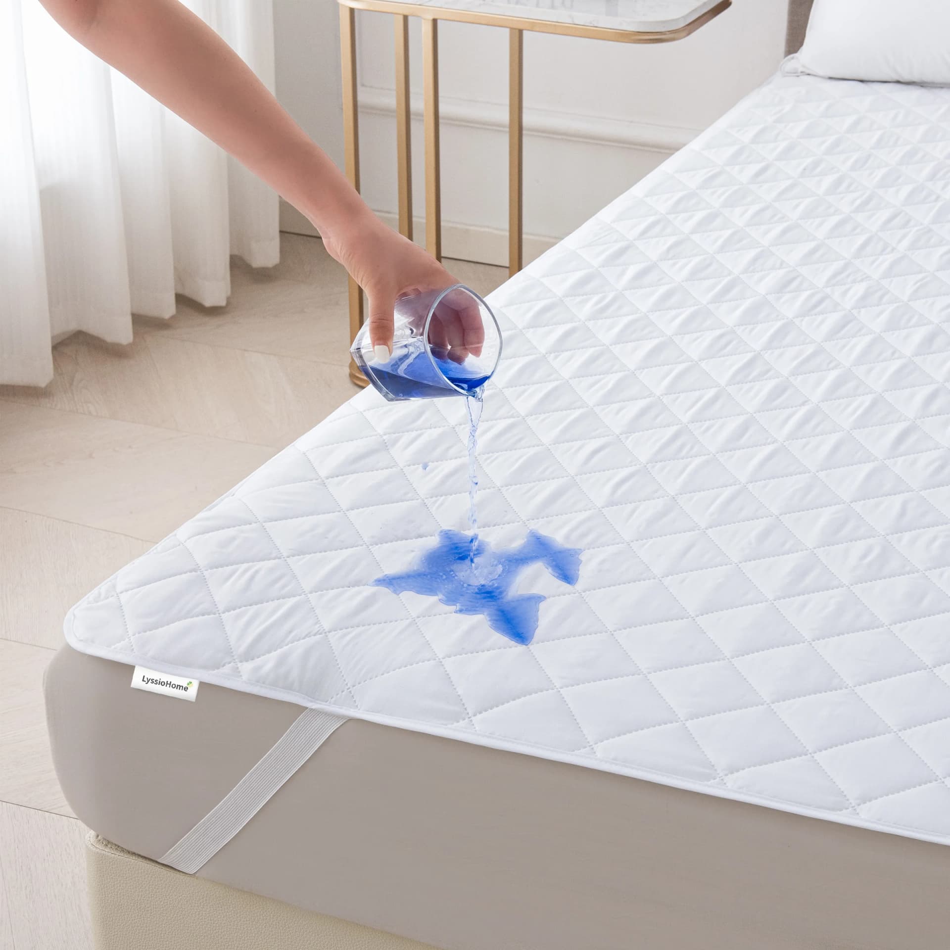 Waterproof Mattress Protector with Elastic Straps