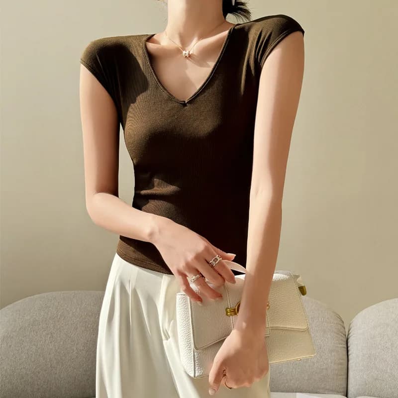 Brown / L