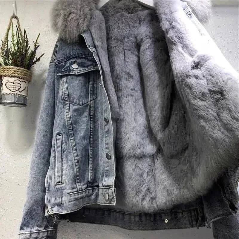 Women's Winter Denim Jacket with Fur Collar