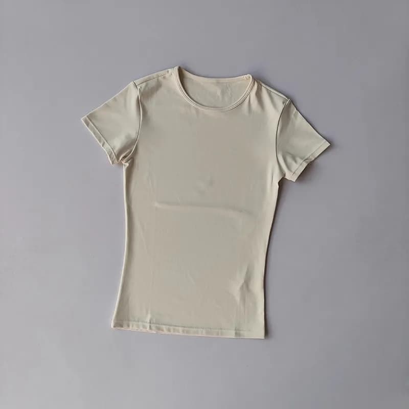 Women's Outdoor Sports Shirt Yoga Wear Fitness T-Shirt Quick Dry Running T-Shirt Workout Top Female Sportswear Exercise Clothing