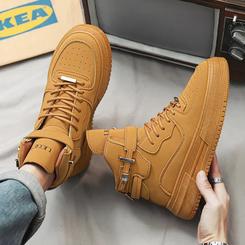 Men's High-top Sneakers Are Fashionable and Versatile.Thick-soled Casual Shoes Are Light, Trendy and Comfortable. White Sneakers