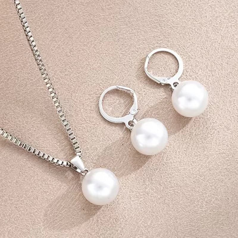 Pearl Jewelry Set with Earrings and Necklace