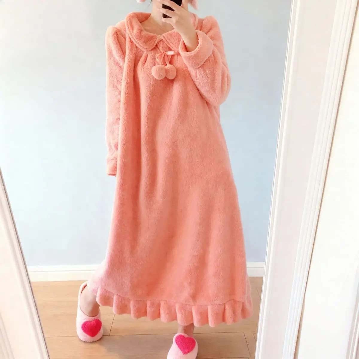 Women's Thick Flannel Long Sleeve Nightgown
