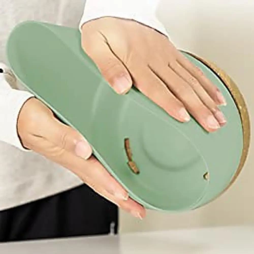 Large Plastic Plant Pots with Drainage