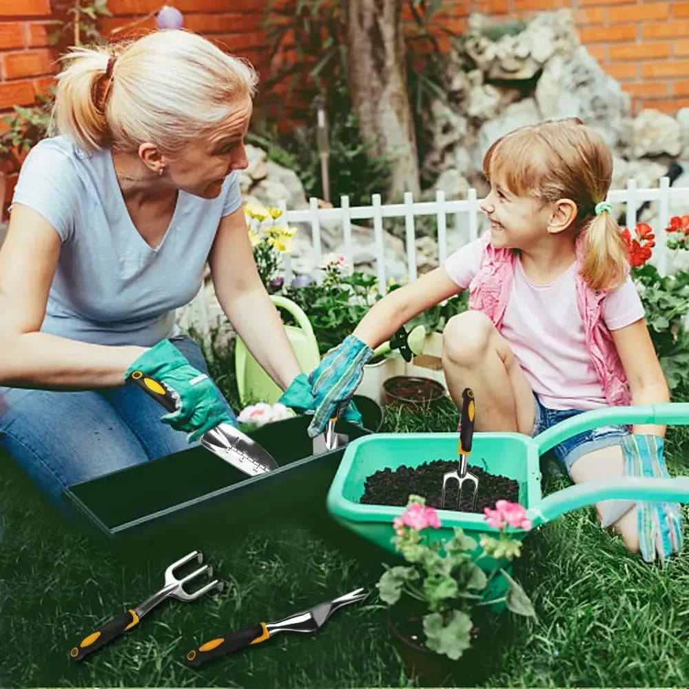 Garden Tool Set with Ergonomic Handle
