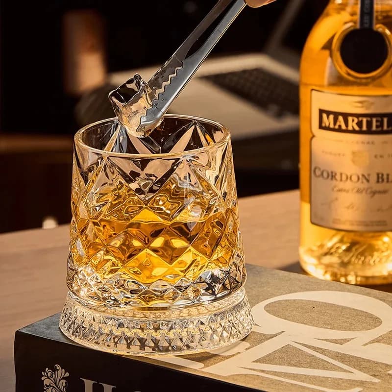 Rotating Whisky Glass with Crystal Base