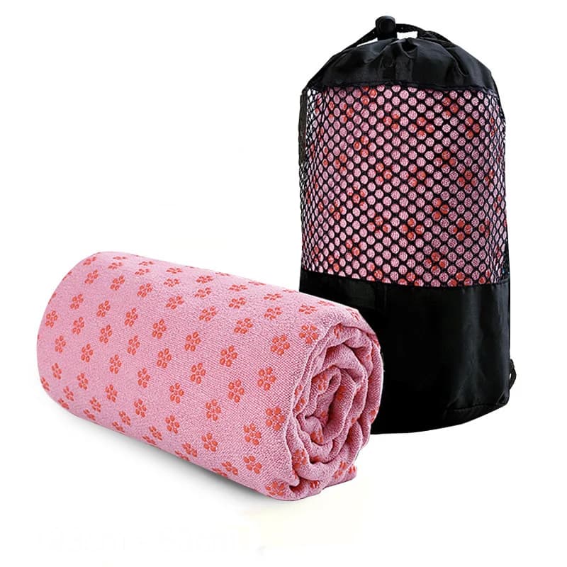 Yoga Towels, Hot and Spicy Yoga Mat Towels Featuring Grip Points to Absorb Sweat and Prevent Slipping, Suitable for Hot Yoga