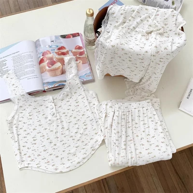 Women's Floral Lace Three-Piece Pajama Set