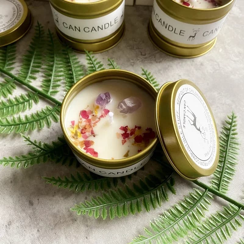 Scented Candle with Crystal Stone and Dry Flowers