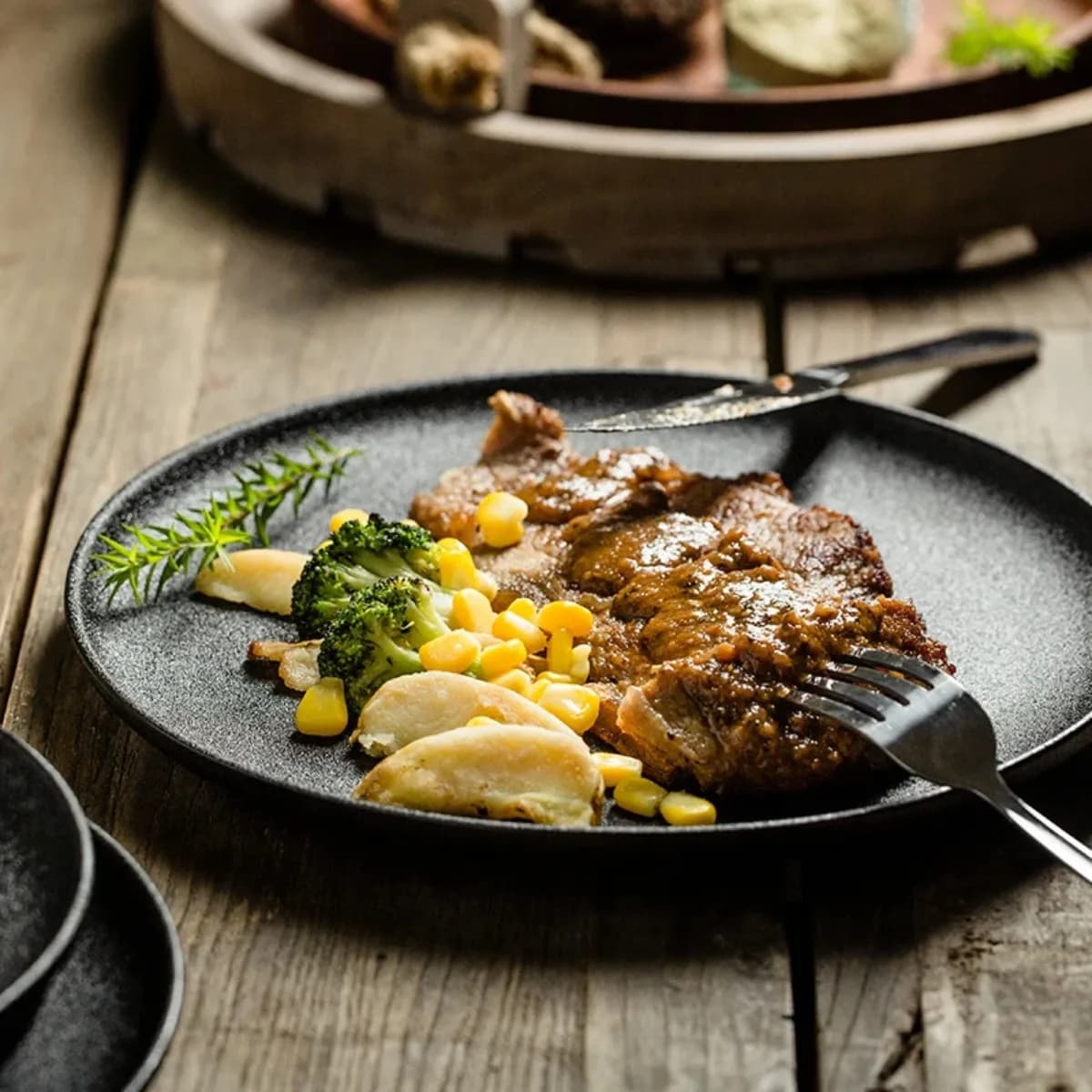 Black Ceramic Japanese Dinner Plate Set